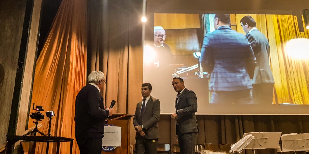 Acordarea premiului de onoare pentru o cariera deosebita domnului Dr. Ing. Gheorghe Dumitrescu